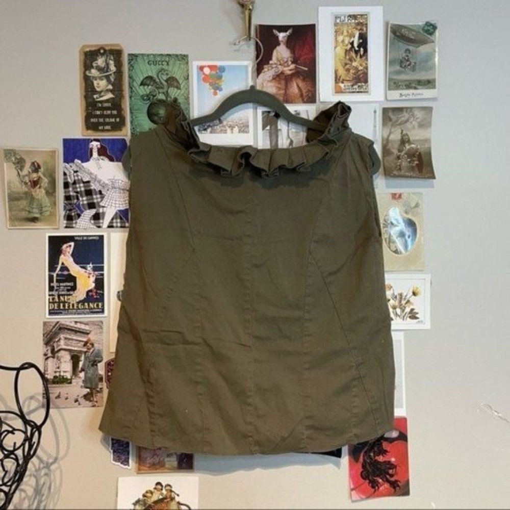 HACHE STRUCTURED ARCHITECTURAL RUFFLE NECK V BACK BOXY LAGENLOOK BLOUSE OLIVE 42